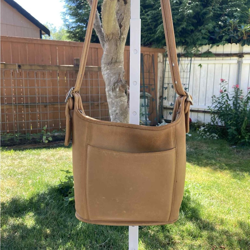 COACH vintage leather 9816 legacy bag